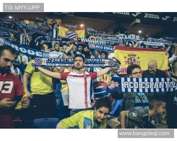 足球明星们纷纷跨界出单曲，音乐与球场的激情碰撞引发热议