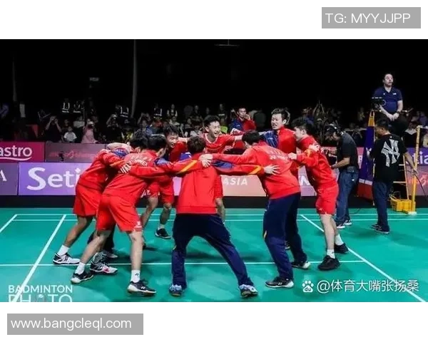 重庆羽毛球队状态引发热议球迷对表现和战术展开激烈讨论